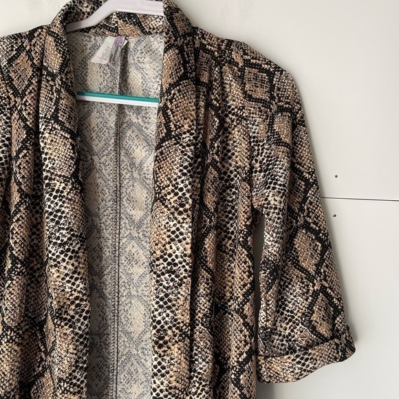 Women's Snakeskin Animal Print Blazer Jacket Open Front Lightweight, Sz L - Picture 4 of 9